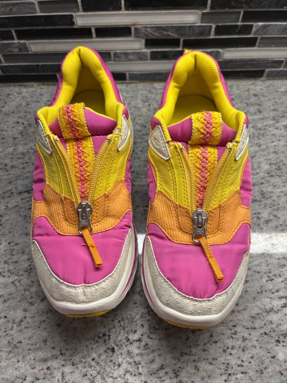 UGG Women's Zip Mesh Pink, Yellow & Orange Colorblock Sneakers size 8 - Picture 2 of 10